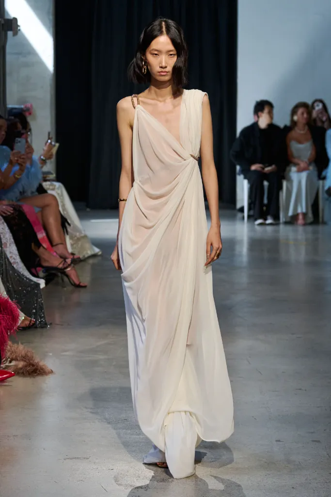 Bronx and Banco 26SS003